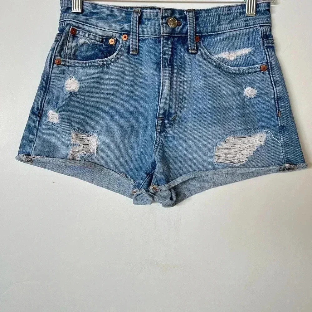 Madewell Relaxed Denim Shorts in Renfield Wash Destructed Edition - Picture 2 of 6